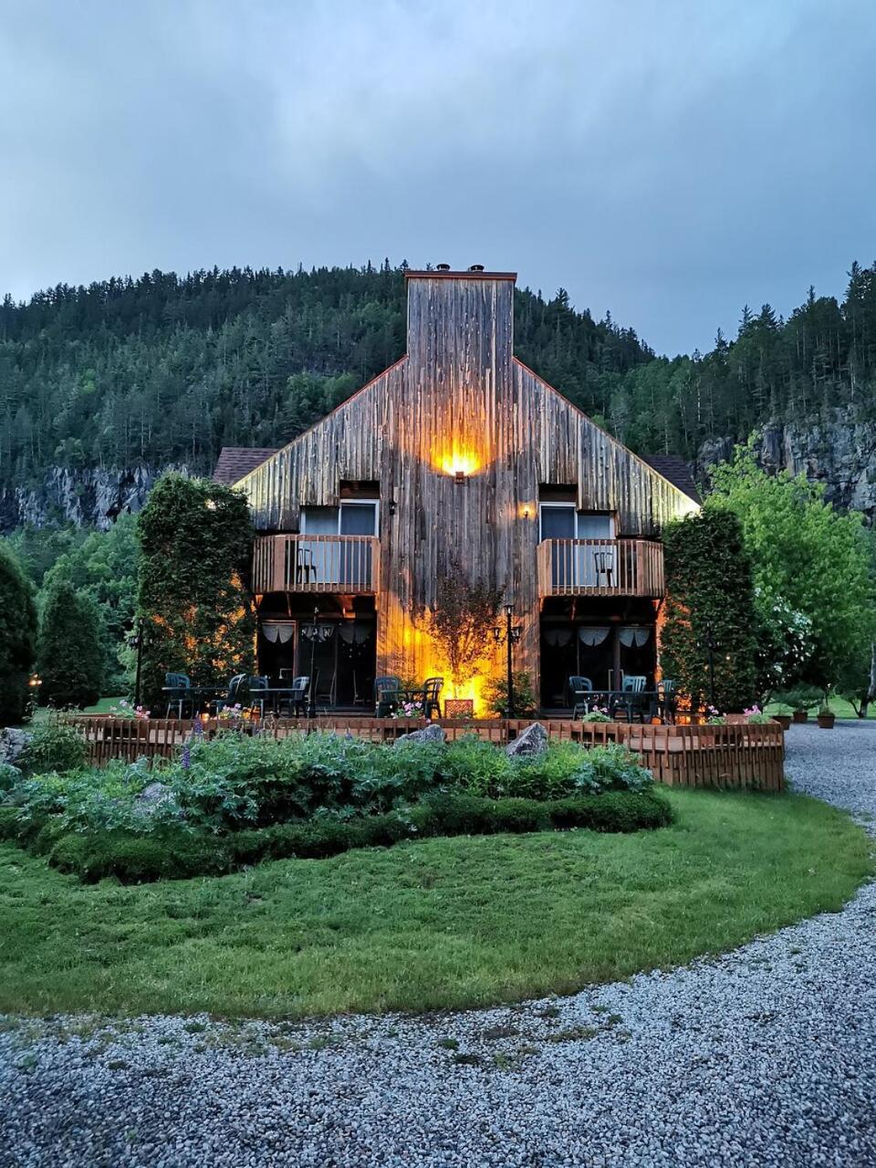 Auberge Du Jardin Petit-Saguenay Zewnętrze zdjęcie